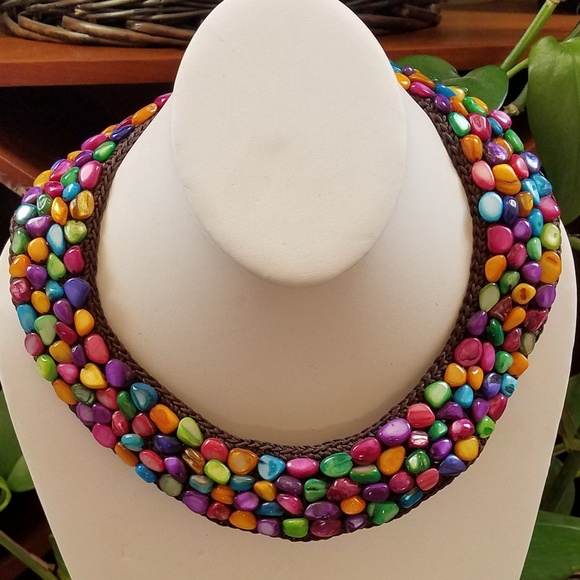 Unknown Jewelry - Colorful Handcrafted Choker!
